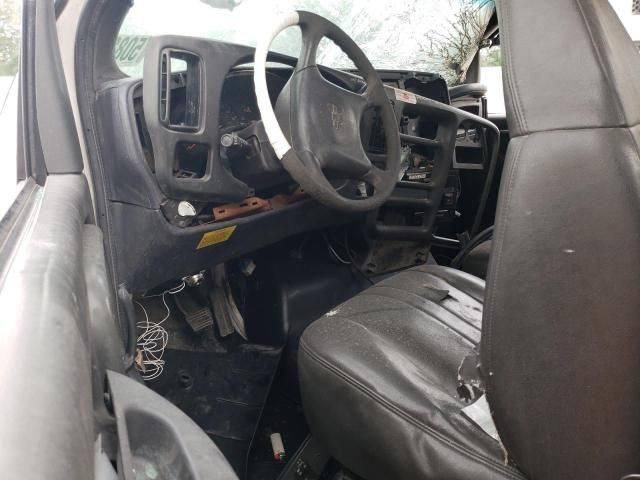 2004 Chevrolet C5500 C5C042