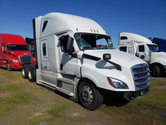 2023 Freightliner Cascadia 126