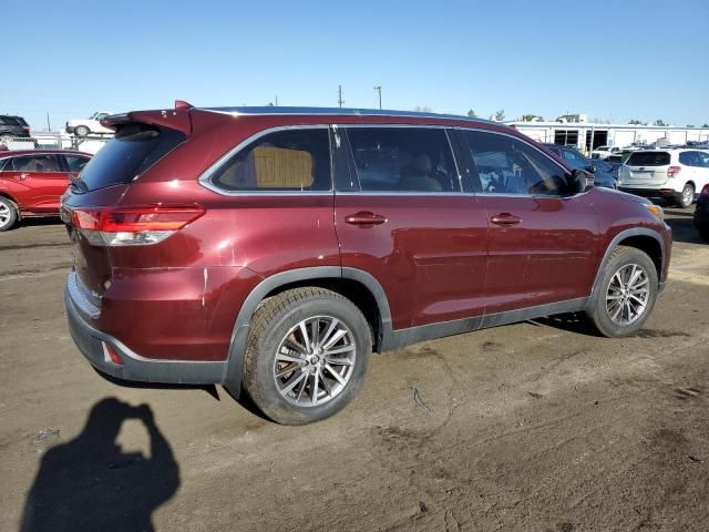 2019 Toyota Highlander SE