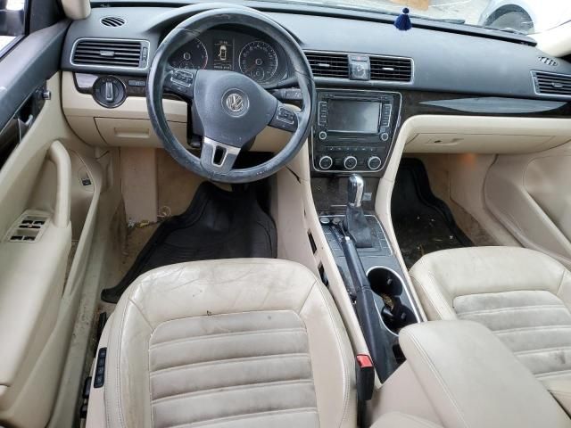 2014 Volkswagen Passat SEL