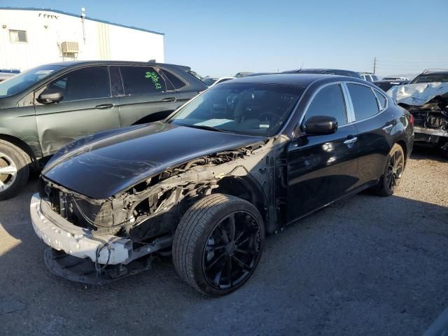 2011 Infiniti M56