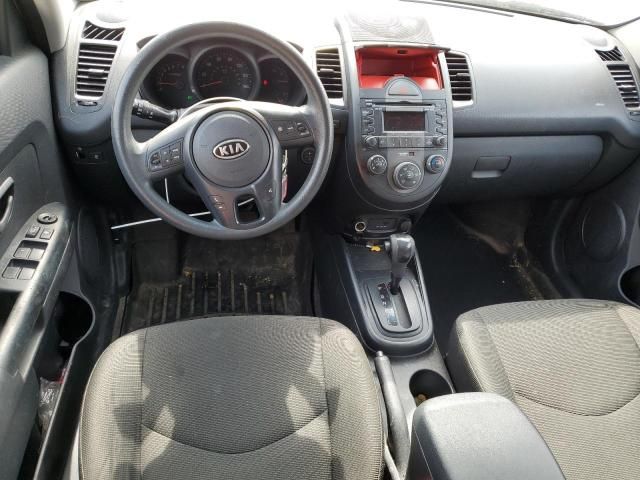 2010 KIA Soul +