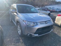 Mitsubishi Vehiculos salvage en venta: 2015 Mitsubishi Outlander SE