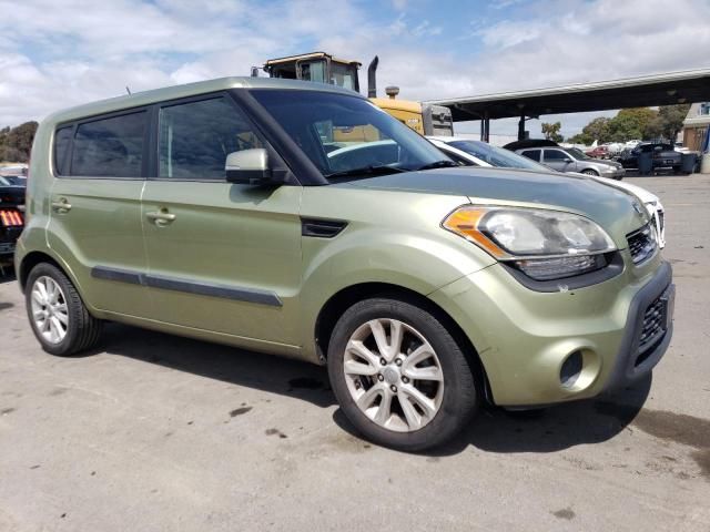 2013 KIA Soul +