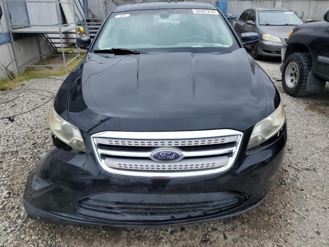 2010 Ford Taurus SE