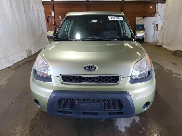 2010 KIA Soul +