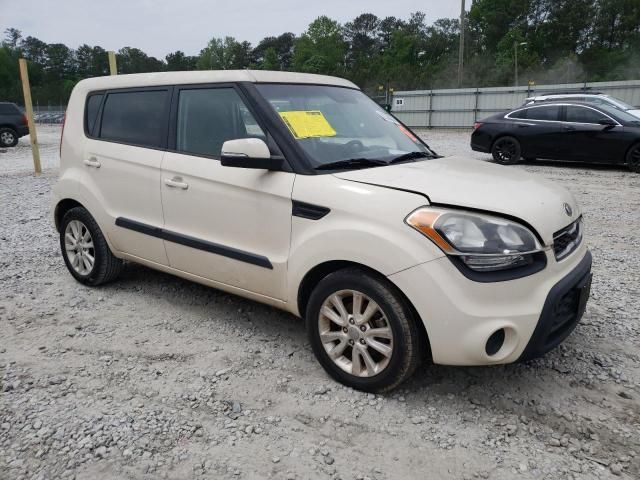 2013 KIA Soul +