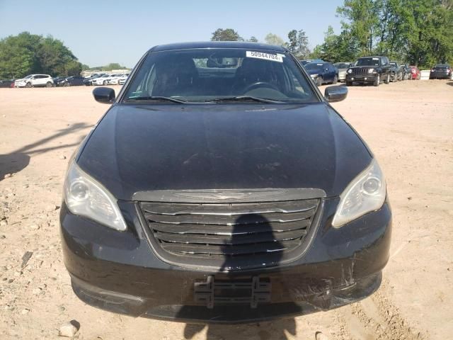 2011 Chrysler 200 Limited