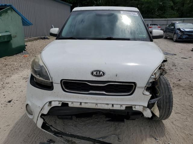 2013 KIA Soul +