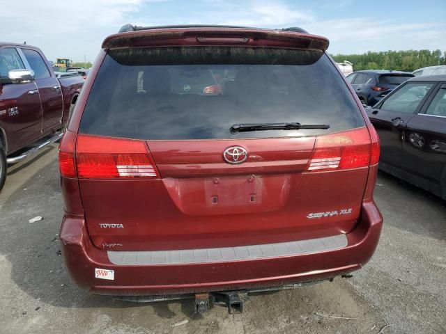 2005 Toyota Sienna XLE