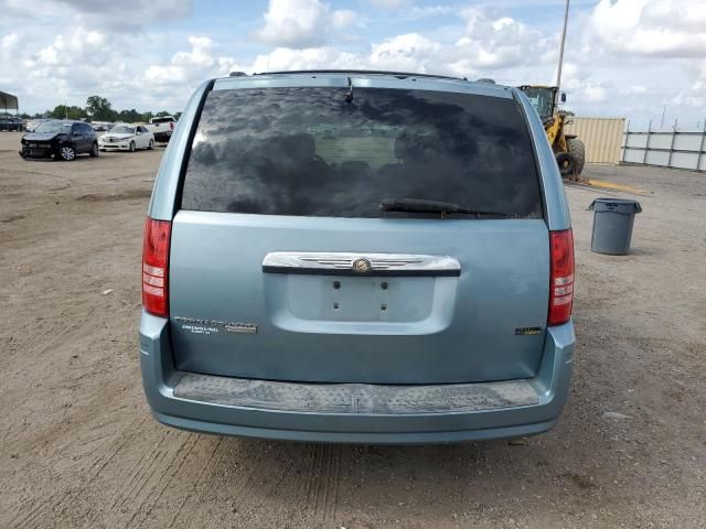 2008 Chrysler Town & Country LX