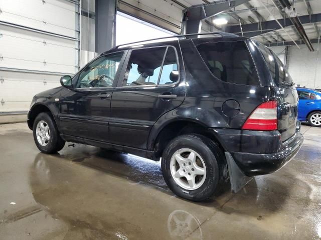 2000 Mercedes-Benz ML 320