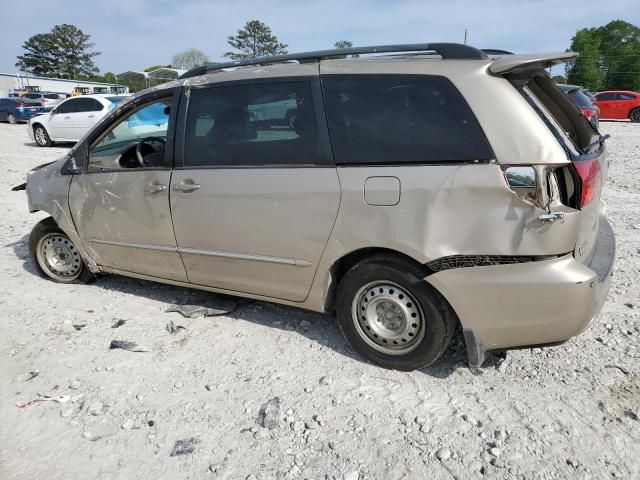 2005 Toyota Sienna XLE