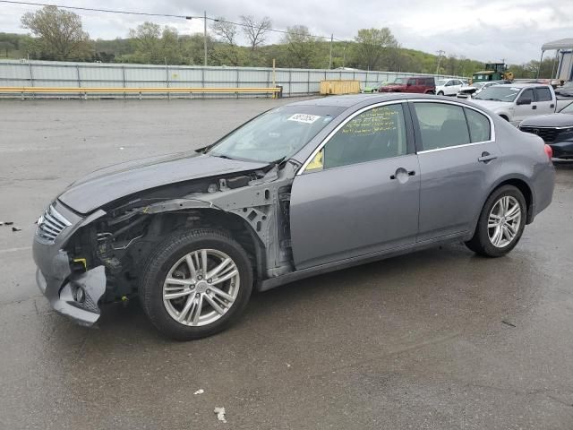 2015 Infiniti Q40