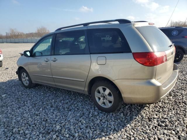 2009 Toyota Sienna CE