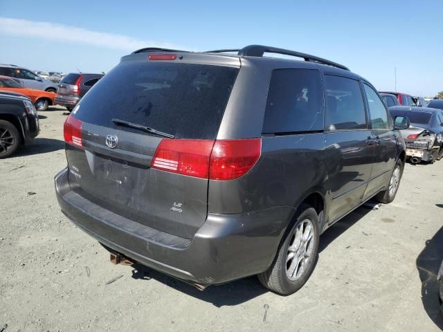 2005 Toyota Sienna LE