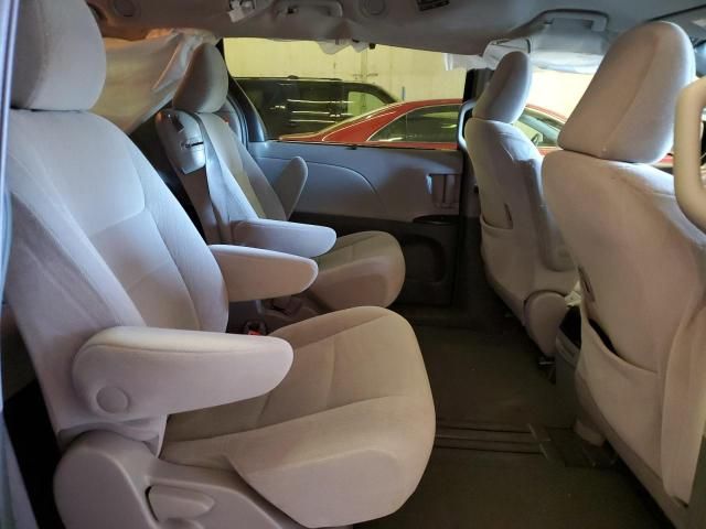 2015 Toyota Sienna LE