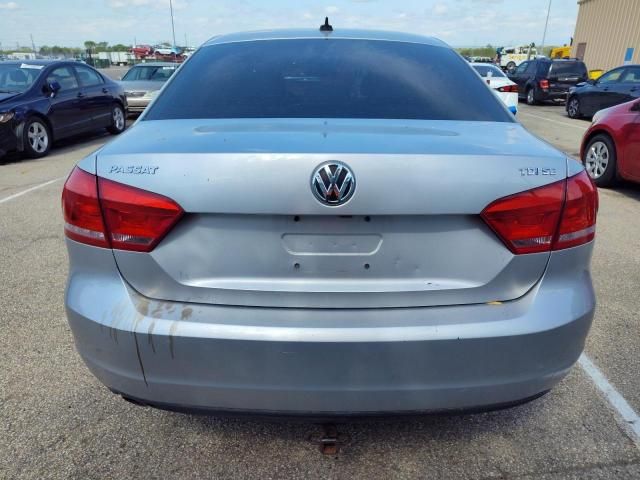 2014 Volkswagen Passat SE