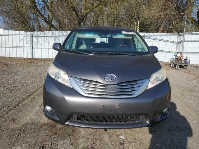 2011 Toyota Sienna XLE