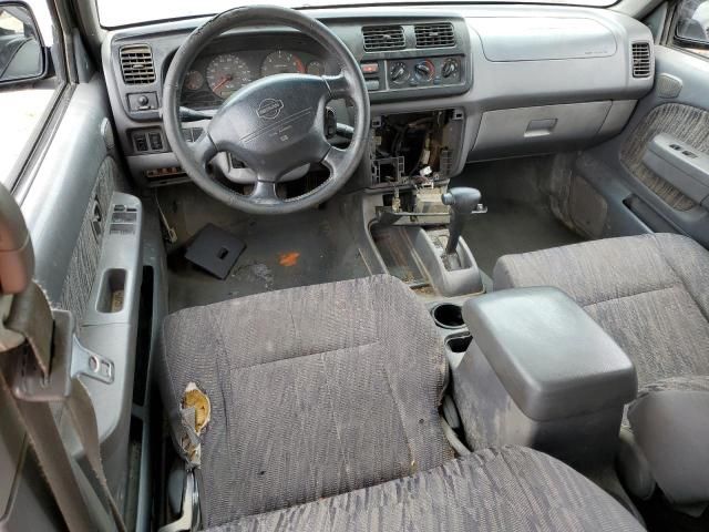 2000 Nissan Frontier Crew Cab XE