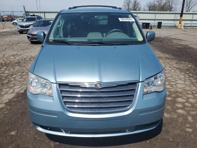 2009 Chrysler Town & Country Touring