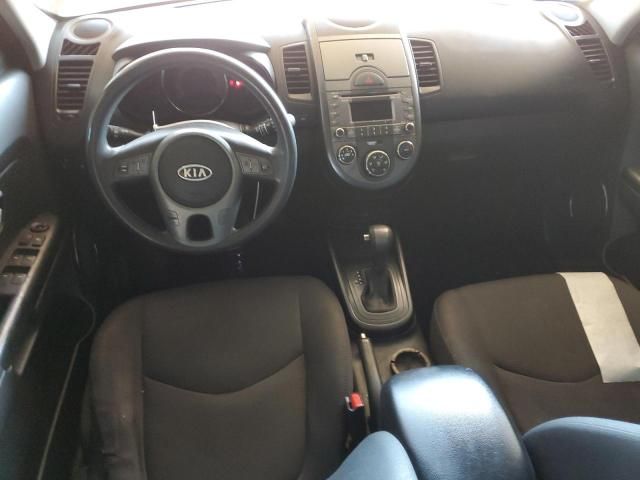 2011 KIA Soul +