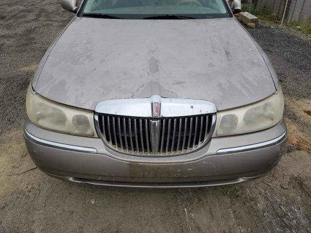 2000 Lincoln Town Car Executive