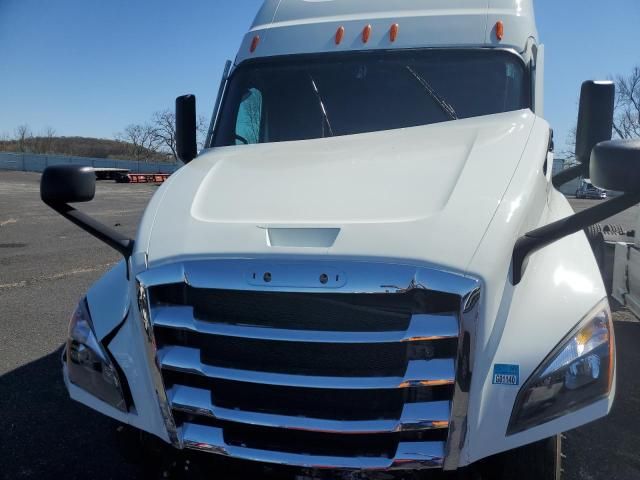 2024 Freightliner Cascadia 126