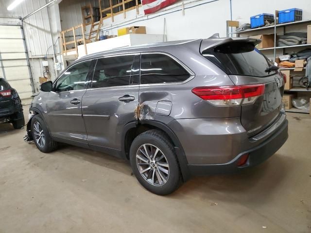 2019 Toyota Highlander SE