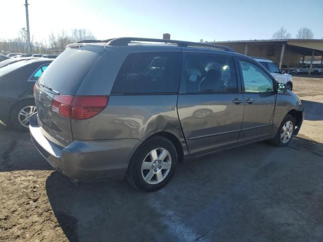 2005 Toyota Sienna CE