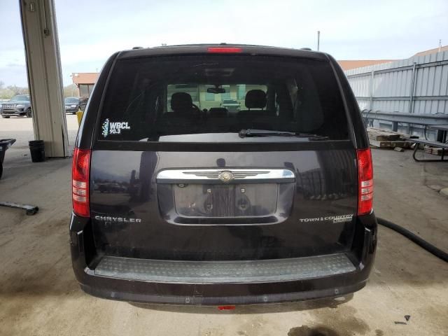 2010 Chrysler Town & Country Touring