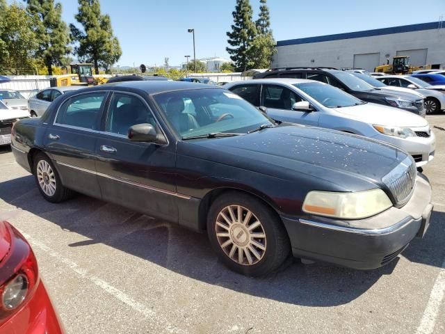 2003 Lincoln Town Car Signature