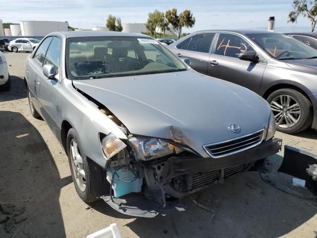 2000 Lexus ES 300