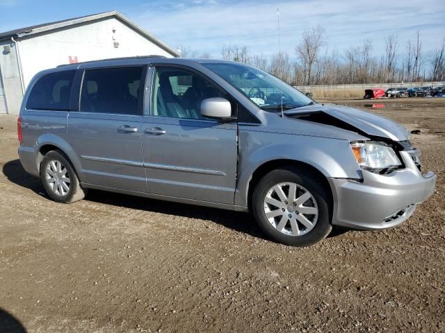 2016 Chrysler Town & Country Touring