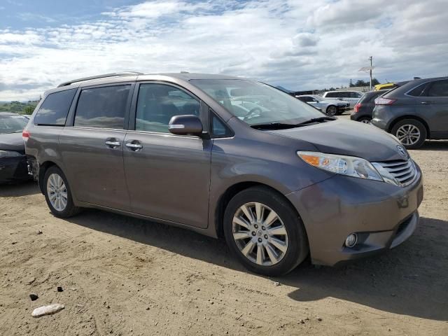 2013 Toyota Sienna XLE