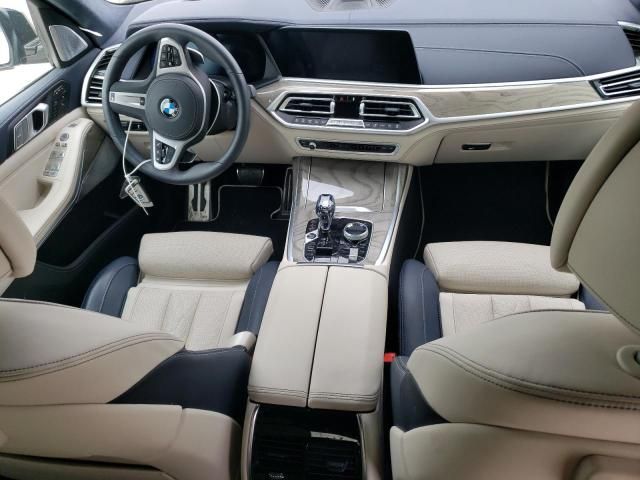 2021 BMW X7 M50I