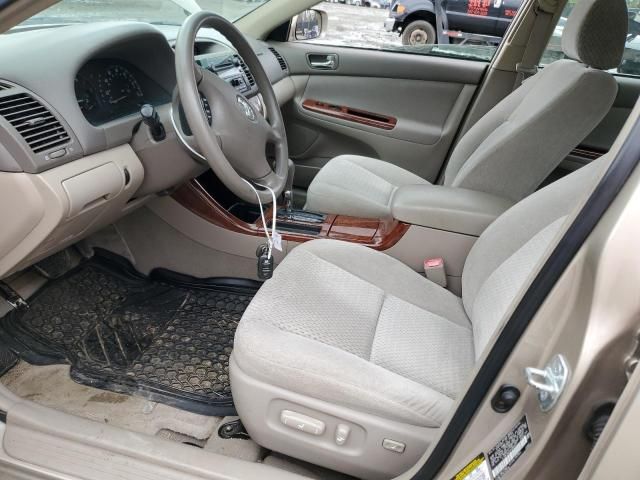 2004 Toyota Camry LE