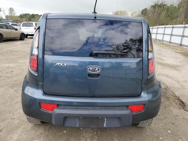 2011 KIA Soul +