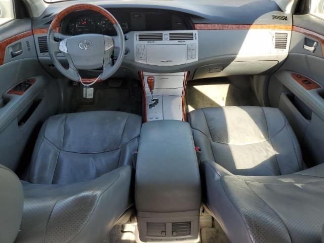 2005 Toyota Avalon XL