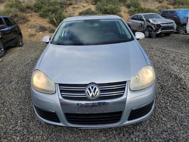 2005 Volkswagen New Jetta 2.5L Option Package 2