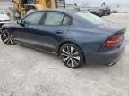 2022 Volvo S60 B5 Momentum