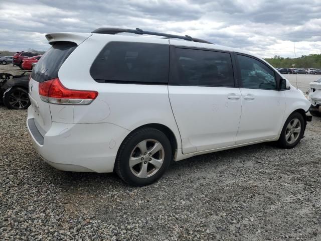 2011 Toyota Sienna LE