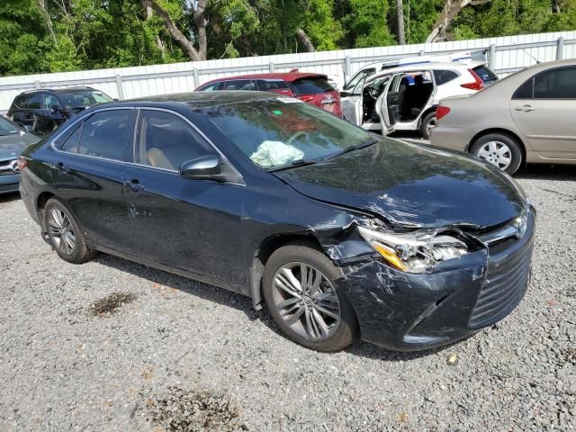 2015 Toyota Camry Hybrid