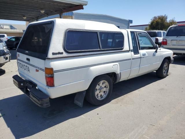 1986 Toyota Pickup Xtracab RN59 SR5