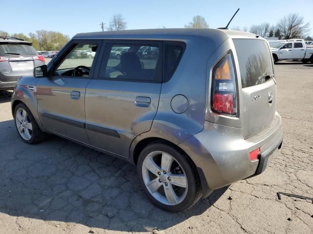 2010 KIA Soul +