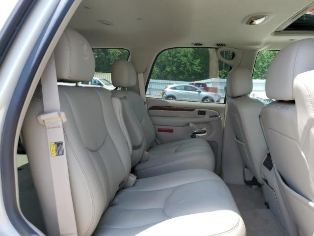 2004 Cadillac Escalade Luxury