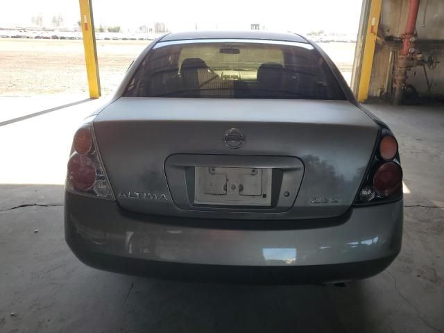 2002 Nissan Altima Base