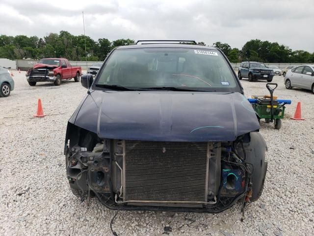 2012 Chrysler Town & Country Touring