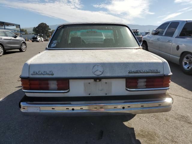 1985 Mercedes-Benz 300 DT