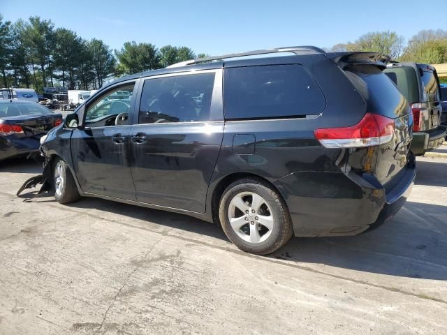 2011 Toyota Sienna LE